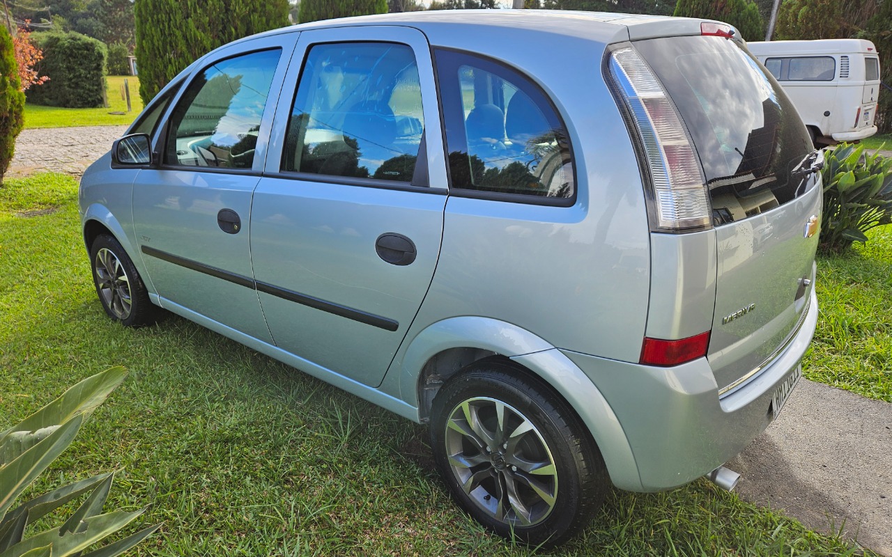 Chevrolet Meriva 2010 Prata — foto 1 de 3
