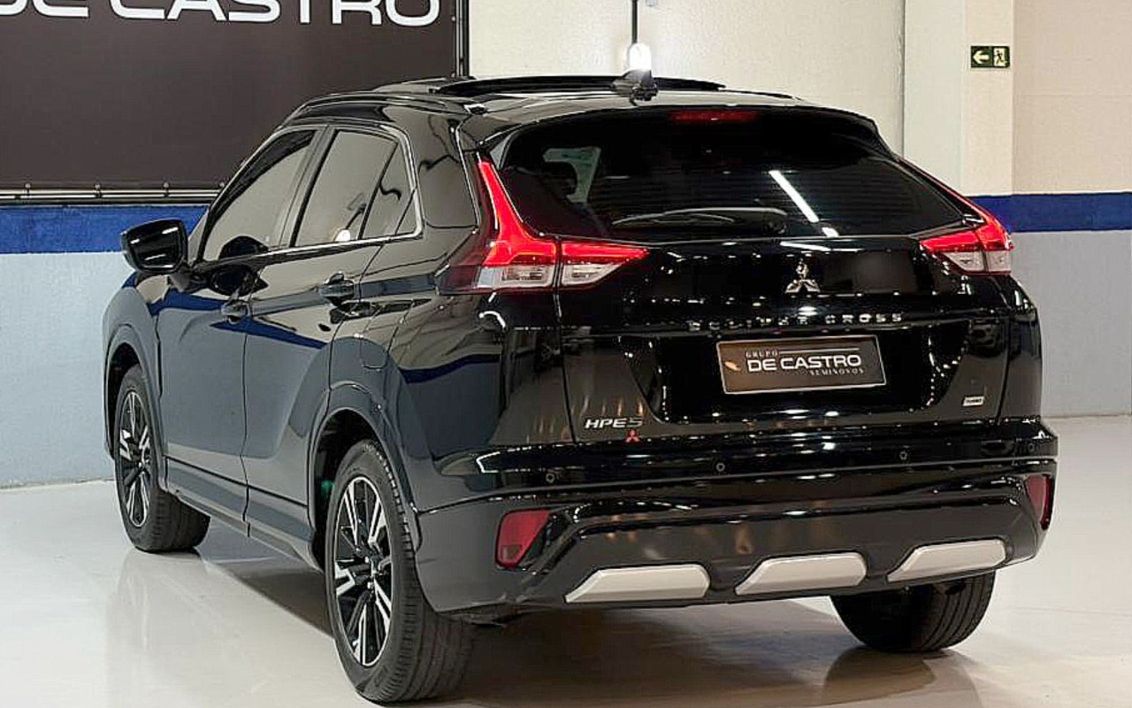 imagem-https://www.socarrao.com.br/sc-vehicle-images-prod/1875709/1780144362344-TUlUU1VCSVNISSBFQ0xJUFNFIENST1NTIEhQRVMgLSAyMDI1IC0gUFJFVE8gLSBTQ1UwQTAxICg0KS5qcGc.jpg