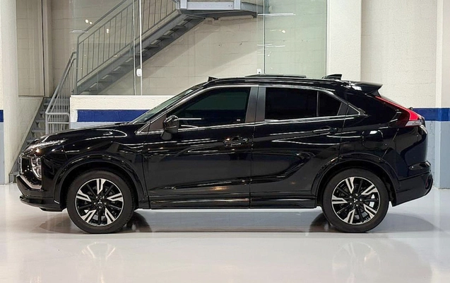 imagem-https://www.socarrao.com.br/sc-vehicle-images-prod/1875709/1780144362787-TUlUU1VCSVNISSBFQ0xJUFNFIENST1NTIEhQRVMgLSAyMDI1IC0gUFJFVE8gLSBTQ1UwQTAxICgzKS5qcGc.jpg