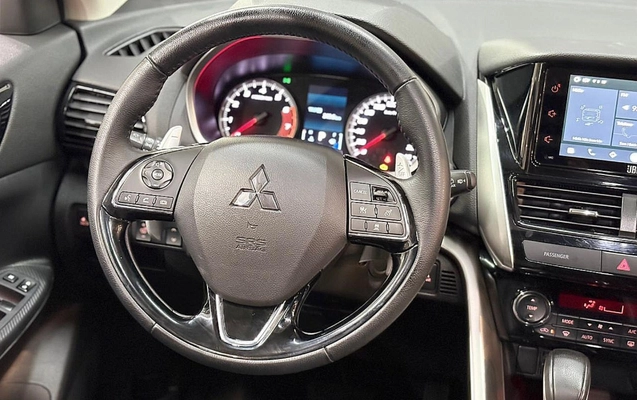 imagem-https://www.socarrao.com.br/sc-vehicle-images-prod/1875709/1780144363911-TUlUU1VCSVNISSBFQ0xJUFNFIENST1NTIEhQRVMgLSAyMDI1IC0gUFJFVE8gLSBTQ1UwQTAxICgxOSkuanBn.jpg