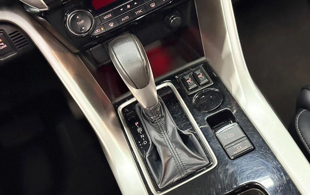 imagem-https://www.socarrao.com.br/sc-vehicle-images-prod/1875709/1780144364238-TUlUU1VCSVNISSBFQ0xJUFNFIENST1NTIEhQRVMgLSAyMDI1IC0gUFJFVE8gLSBTQ1UwQTAxICgyMikuanBn.jpg