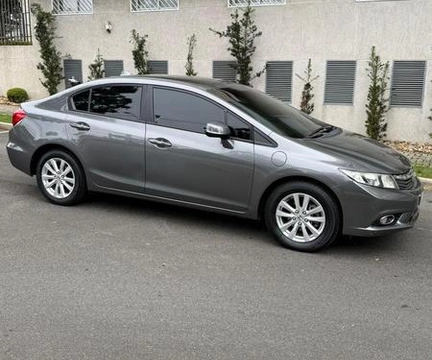 Honda Civic 2014 Cinza — foto 1 de 3