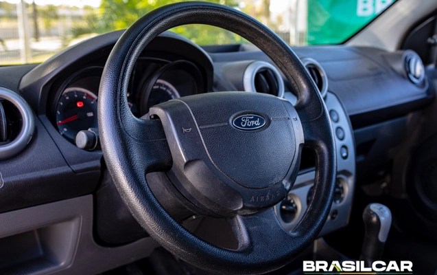 imagem-https://www.socarrao.com.br/sc-vehicle-images-prod/1876659/1780148057313-003_07c75fba8ee65e9c83869ad1c782c614.jpg