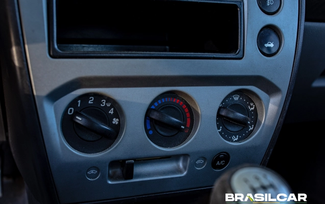 imagem-https://www.socarrao.com.br/sc-vehicle-images-prod/1876659/1780148057315-003_a423bef1e828deb6d8a16d9f8c7e9b89.jpg