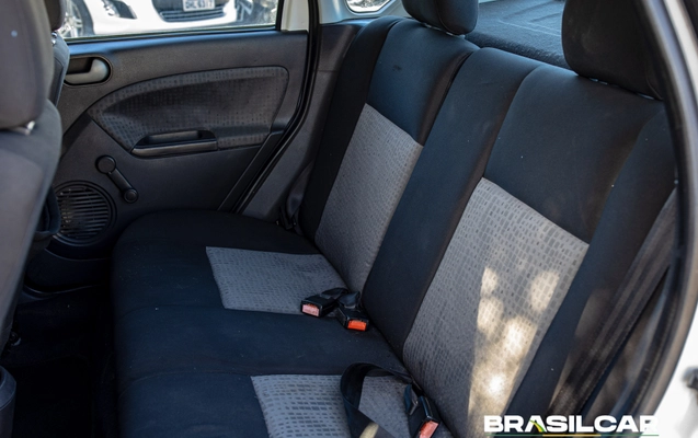 imagem-https://www.socarrao.com.br/sc-vehicle-images-prod/1876659/1780148057320-003_9136db3d1e5b7495f33b45ba1cde5716.jpg