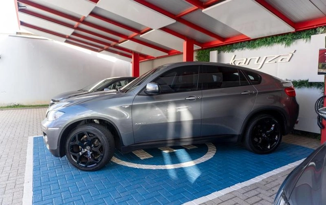 imagem-https://www.socarrao.com.br/sc-vehicle-images-prod/1876863/1789650368199-8140138_26_B_5bd10daea2.jpeg