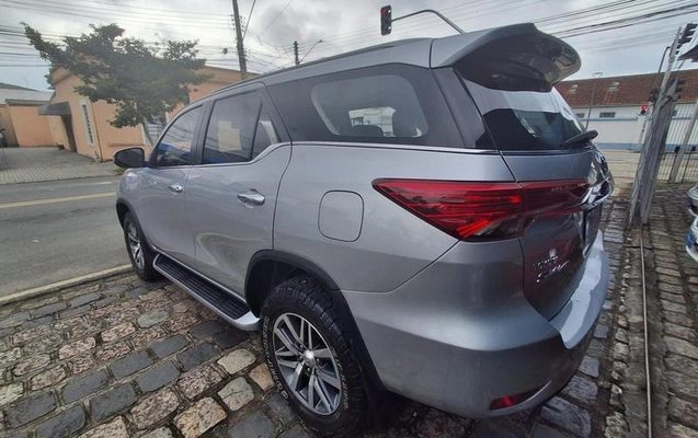 imagem-https://www.socarrao.com.br/sc-vehicle-images-prod/1876871/1781101785486-8140320_3_B_78cc837e07.jpeg