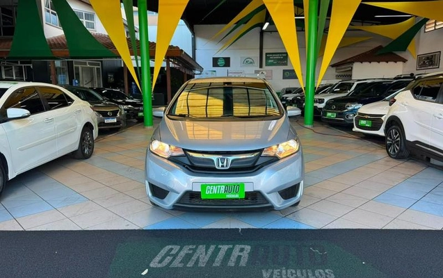 imagem-https://www.socarrao.com.br/sc-vehicle-images-prod/1876892/1789669541632-8107059_3_B_da70dc3f0d.jpeg