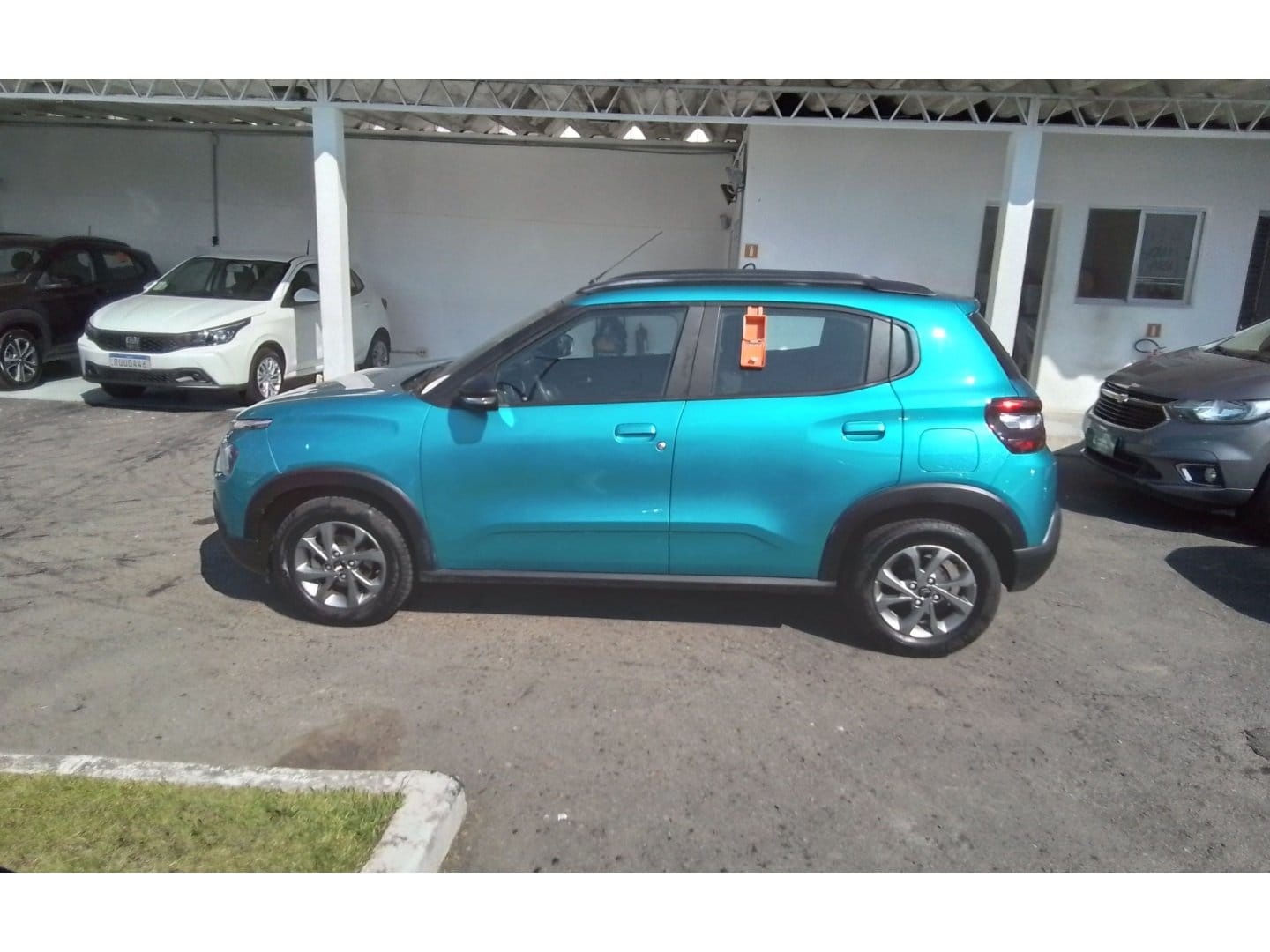 imagem-https://www.socarrao.com.br/sc-vehicle-images-prod/18769/1769988091045-6460517OR_1738609892_86_700.jpg
