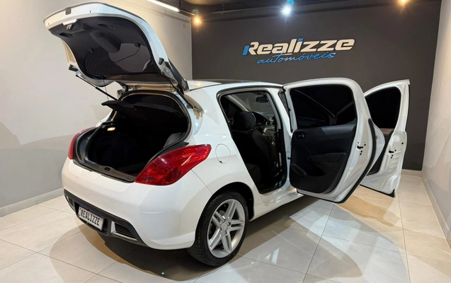 imagem-https://www.socarrao.com.br/sc-vehicle-images-prod/1876962/1780152045345-003_1510be4042fc751de2b5aa0e77031c76.jpeg