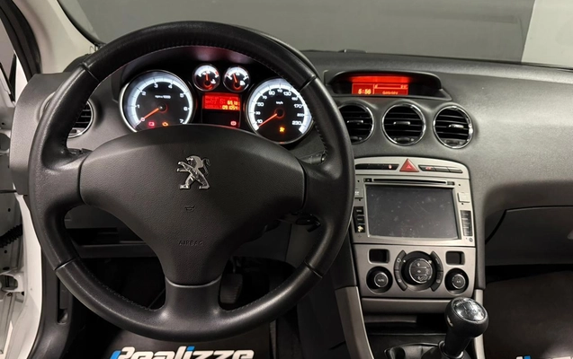 imagem-https://www.socarrao.com.br/sc-vehicle-images-prod/1876962/1780152045351-003_236efdd9f8d2f7c5c08bdca71d170364.jpeg