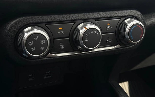 imagem-https://www.socarrao.com.br/sc-vehicle-images-prod/1876996/1780344713293-8140655_10_B_6b9521bc65.jpeg
