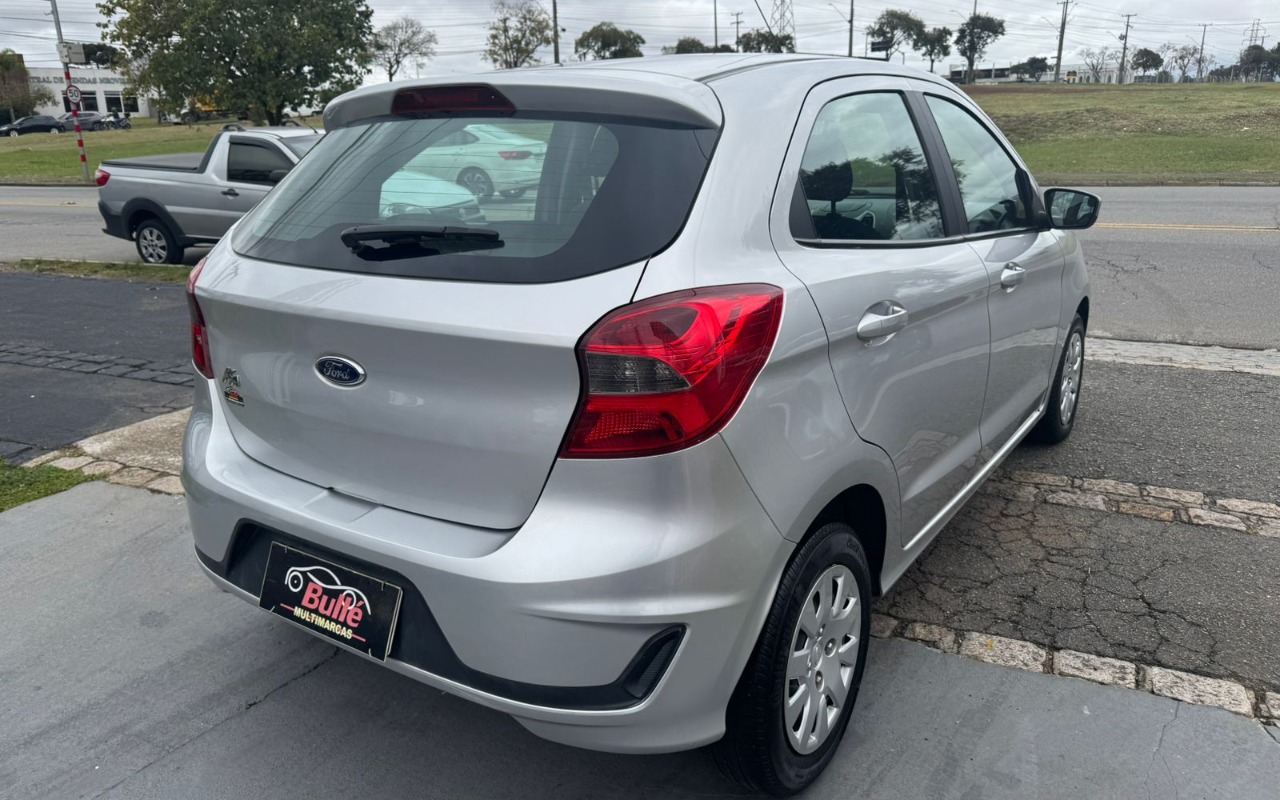 imagem-https://www.socarrao.com.br/sc-vehicle-images-prod/1877005/1780153528983-V2hhdHNBcHAgSW1hZ2UgMjAyNS0wOC0yNyBhdCAxNC4zMS40NiAoMikuanBlZw.jpeg