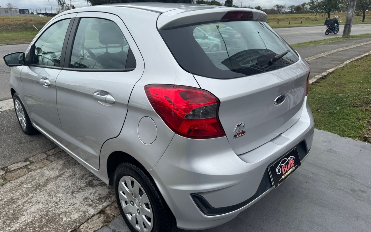 imagem-https://www.socarrao.com.br/sc-vehicle-images-prod/1877005/1780153529098-V2hhdHNBcHAgSW1hZ2UgMjAyNS0wOC0yNyBhdCAxNC4zMS40Ni5qcGVn.jpeg