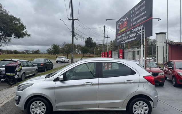 imagem-https://www.socarrao.com.br/sc-vehicle-images-prod/1877005/1780153529204-V2hhdHNBcHAgSW1hZ2UgMjAyNS0wOC0yNyBhdCAxNC4zMS40OC5qcGVn.jpeg