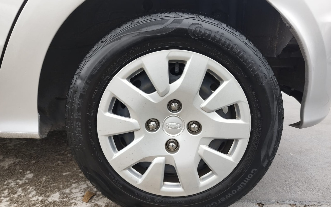 imagem-https://www.socarrao.com.br/sc-vehicle-images-prod/1877005/1780153529729-V2hhdHNBcHAgSW1hZ2UgMjAyNS0wOC0yNyBhdCAxNC4yNC4wNyAoMykuanBlZw.jpeg