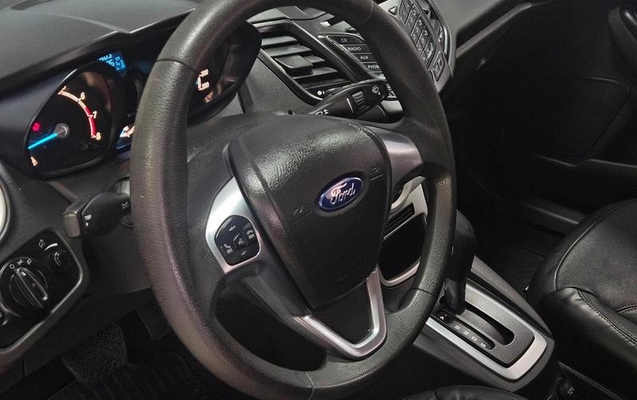 imagem-https://www.socarrao.com.br/sc-vehicle-images-prod/1877184/1784399654371-8140350_17_B_a5d8927b51.jpeg