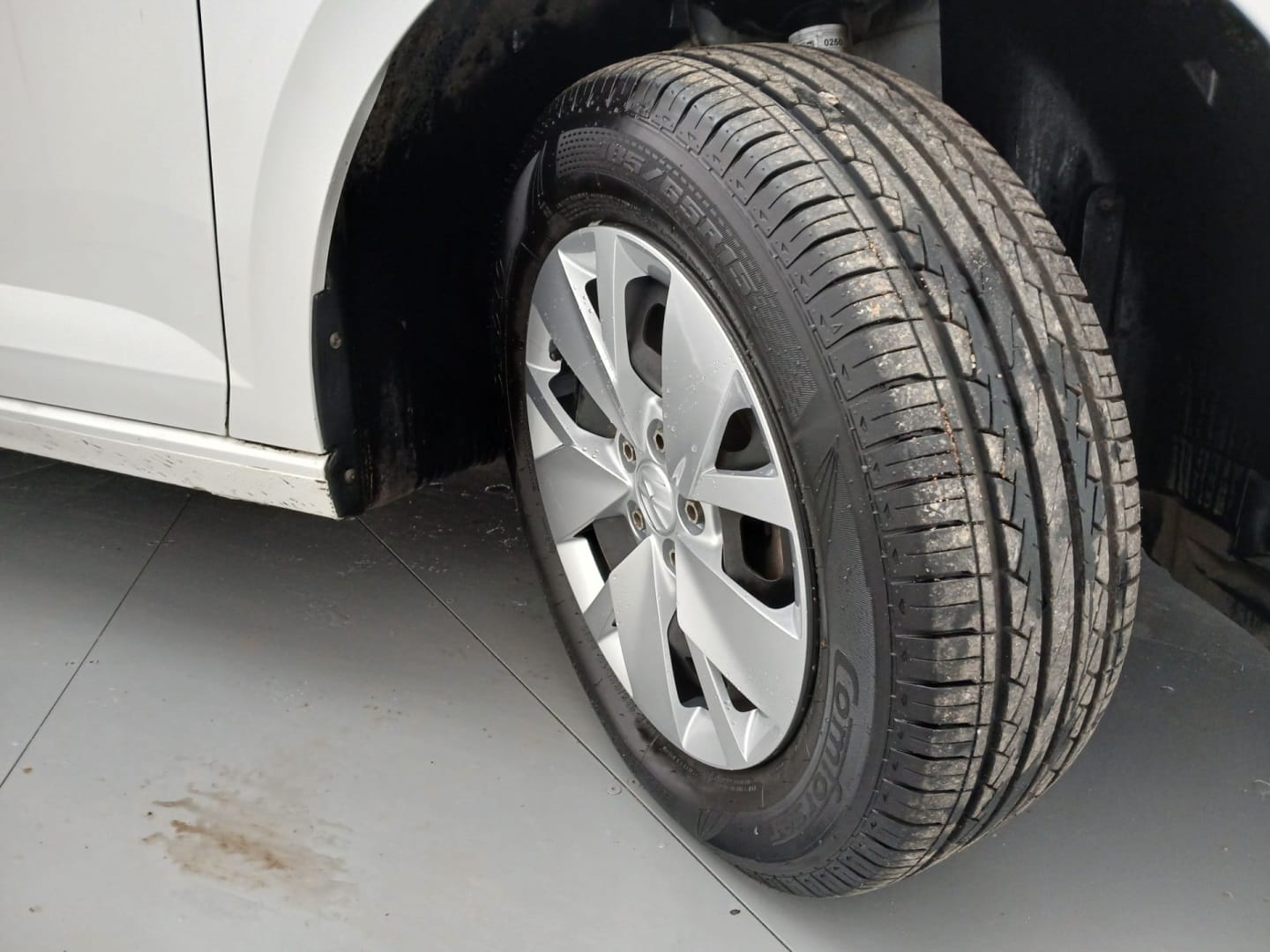 imagem-https://www.socarrao.com.br/sc-vehicle-images-prod/18772/1769988091463-6511962OR_1740603610_33_810.jpg