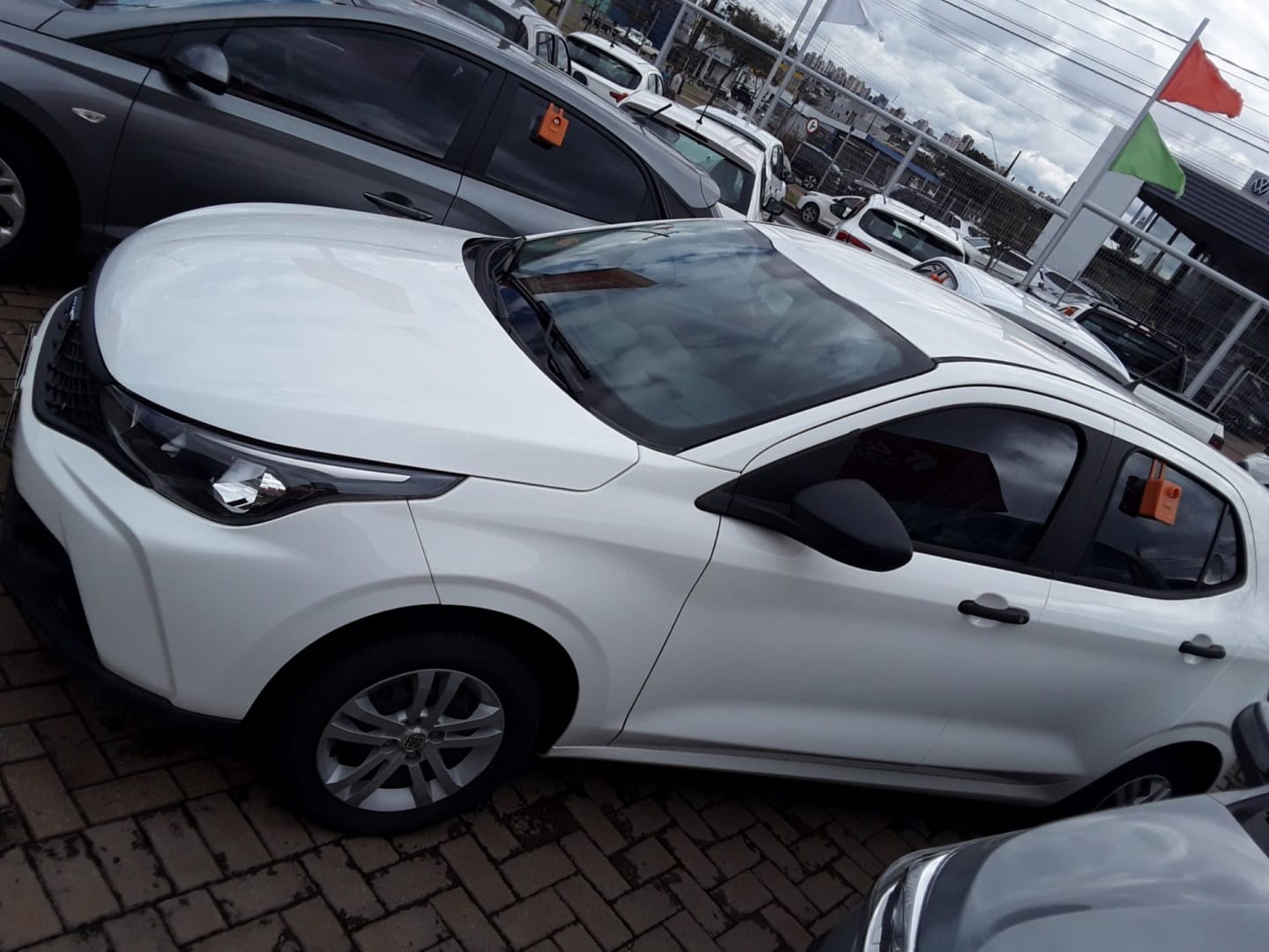 imagem-https://www.socarrao.com.br/sc-vehicle-images-prod/18776/1769988092286-6749206OR_1751313399_72_980.jpg