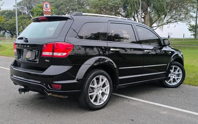 imagem-https://www.socarrao.com.br/sc-vehicle-images-prod/1877645/1788385413108-8141363_6_B_92aed4f03f.jpeg
