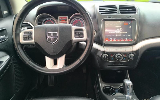 imagem-https://www.socarrao.com.br/sc-vehicle-images-prod/1877645/1788385413125-8141363_12_B_9d25cdc7dd.jpeg