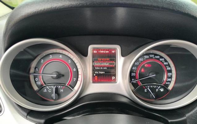 imagem-https://www.socarrao.com.br/sc-vehicle-images-prod/1877645/1788385413131-8141363_16_B_575ee9fec5.jpeg