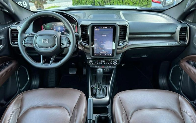 imagem-https://www.socarrao.com.br/sc-vehicle-images-prod/1877681/1789051571250-8126807_6_B_f9c993b793.jpeg
