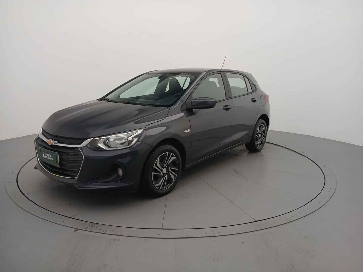 Chevrolet Onix 2024 Cinza — foto 1 de 3