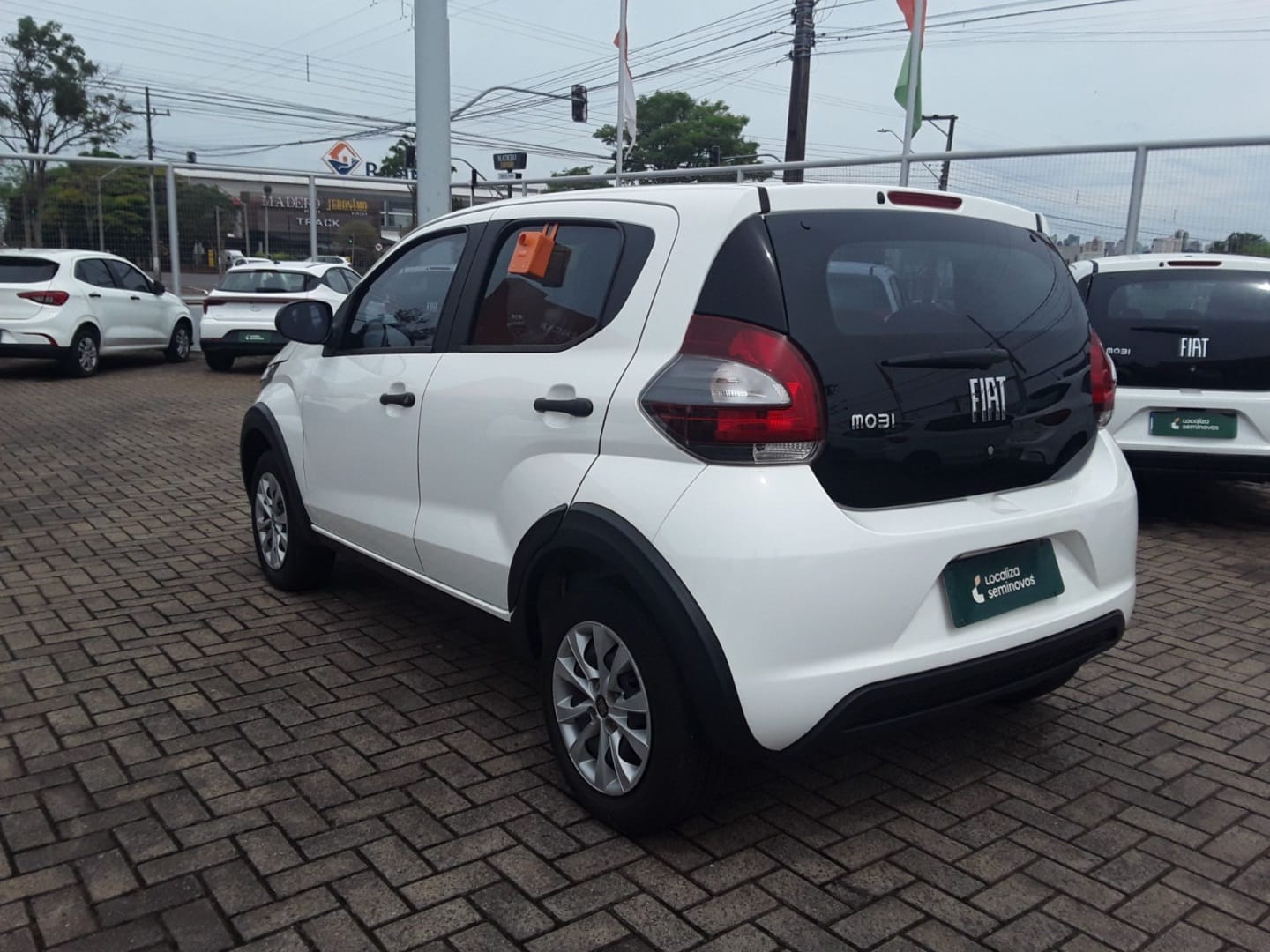 imagem-https://www.socarrao.com.br/sc-vehicle-images-prod/18780/1769988093134-7065050OR_1763389009_89_910.jpg