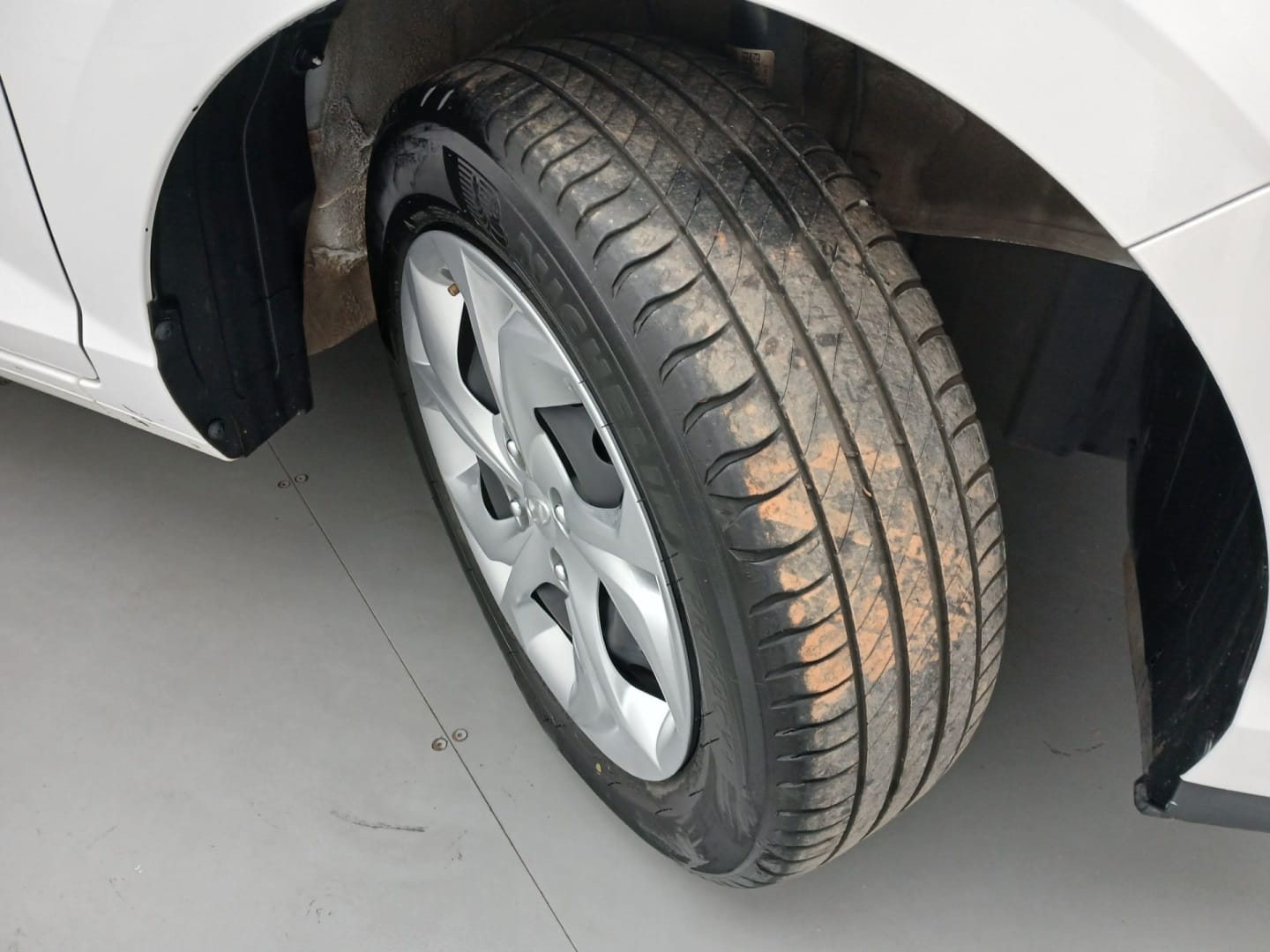 imagem-https://www.socarrao.com.br/sc-vehicle-images-prod/18782/1769988093516-7078417OR_1763752236_84_110.jpg