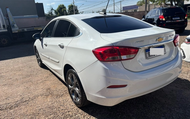 imagem-https://www.socarrao.com.br/sc-vehicle-images-prod/1897794/1780228621229-SU1HXzMxNzcuanBlZw.jpeg
