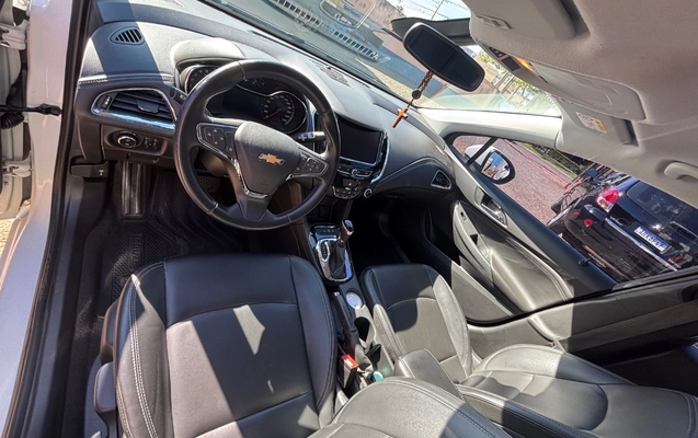 imagem-https://www.socarrao.com.br/sc-vehicle-images-prod/1897794/1780228622326-SU1HXzMxODMuanBlZw.jpeg