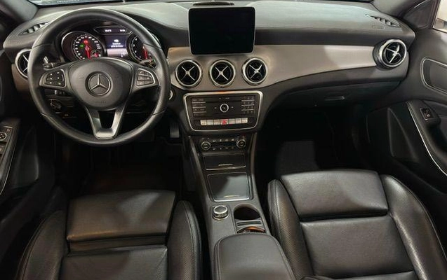 imagem-https://www.socarrao.com.br/sc-vehicle-images-prod/1899709/1787336001709-8142059_12_B_8a3cce9b08.jpeg