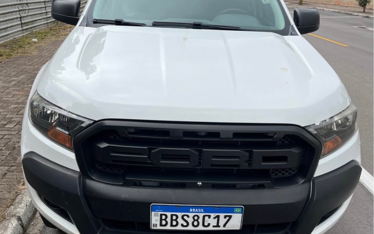 imagem-https://www.socarrao.com.br/sc-vehicle-images-prod/1900075/1780250262242-SU1HXzU4MjUuanBlZw.jpeg