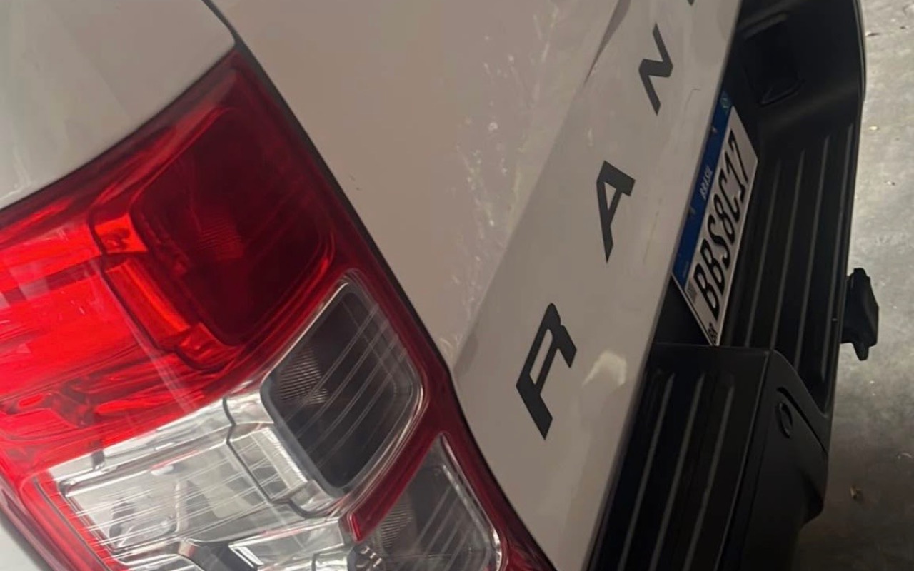 imagem-https://www.socarrao.com.br/sc-vehicle-images-prod/1900075/1780250262475-SU1HXzU4MjEuanBlZw.jpeg