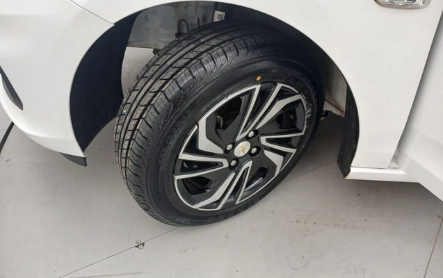 imagem-https://www.socarrao.com.br/sc-vehicle-images-prod/1907672/1780299608144-1_090039.jpg