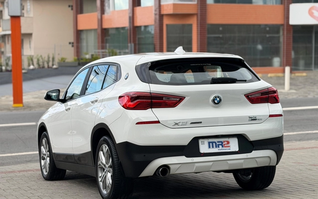 imagem-https://www.socarrao.com.br/sc-vehicle-images-prod/1910677/1780316612795-003_c17e220d726cecd7eda293c1695d13ea.jpeg