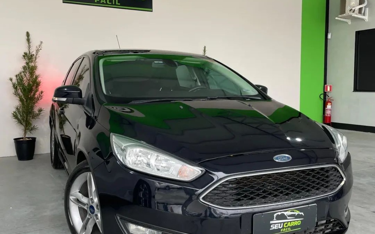 Ford Focus 2016 Preto — foto 1 de 3