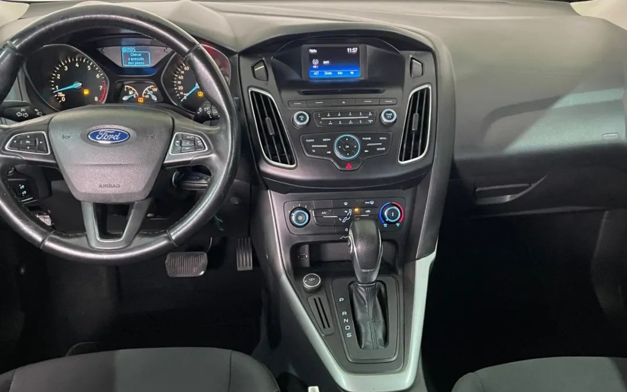 imagem-https://www.socarrao.com.br/sc-vehicle-images-prod/1910988/1780317666930-RkJfSU1HXzE3ODAzMTYwNzM4MTguanBn.jpg