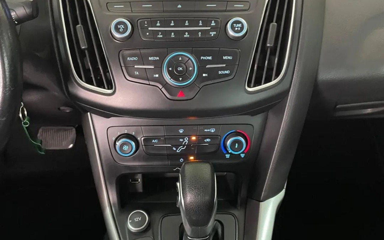 imagem-https://www.socarrao.com.br/sc-vehicle-images-prod/1910988/1780317667007-RkJfSU1HXzE3ODAzMTYwNjQxODYuanBn.jpg