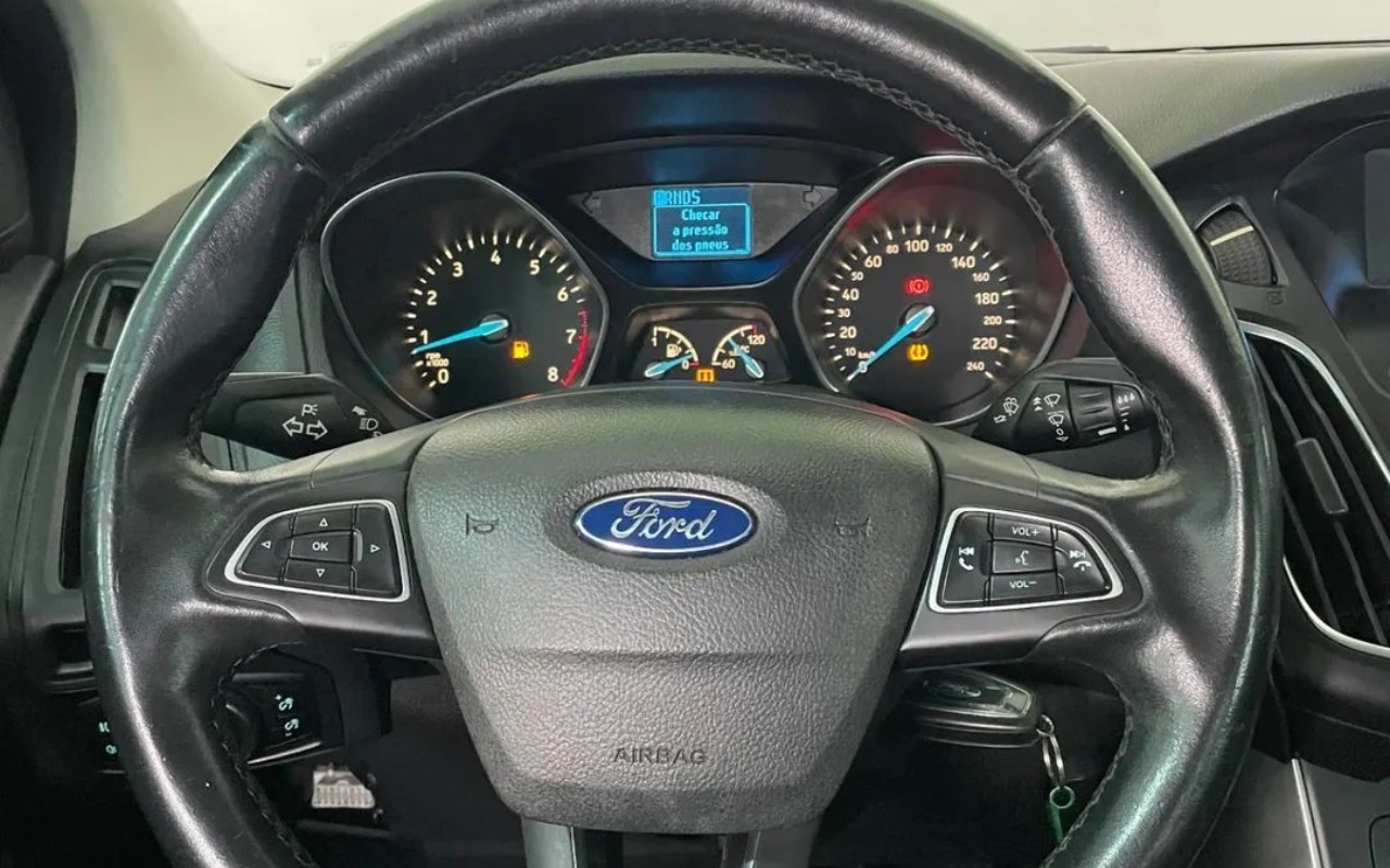 imagem-https://www.socarrao.com.br/sc-vehicle-images-prod/1910988/1780317668014-RkJfSU1HXzE3ODAzMTYwNzEzODcuanBn.jpg