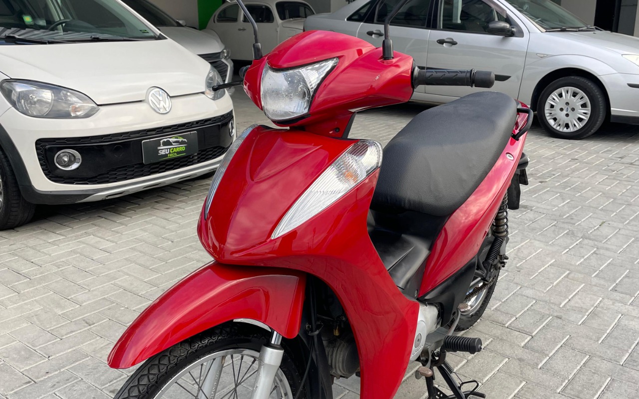 Honda BIZ 125 KS/ 125 KS FLEX  na cor Vermelho em Joinville / SC - 1911014