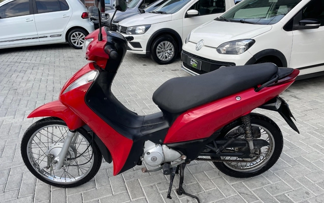 imagem-https://www.socarrao.com.br/sc-vehicle-images-prod/1911014/1780318400540-SU1HLTIwMjYwNTI1LVdBMDA1OC5qcGc.jpg