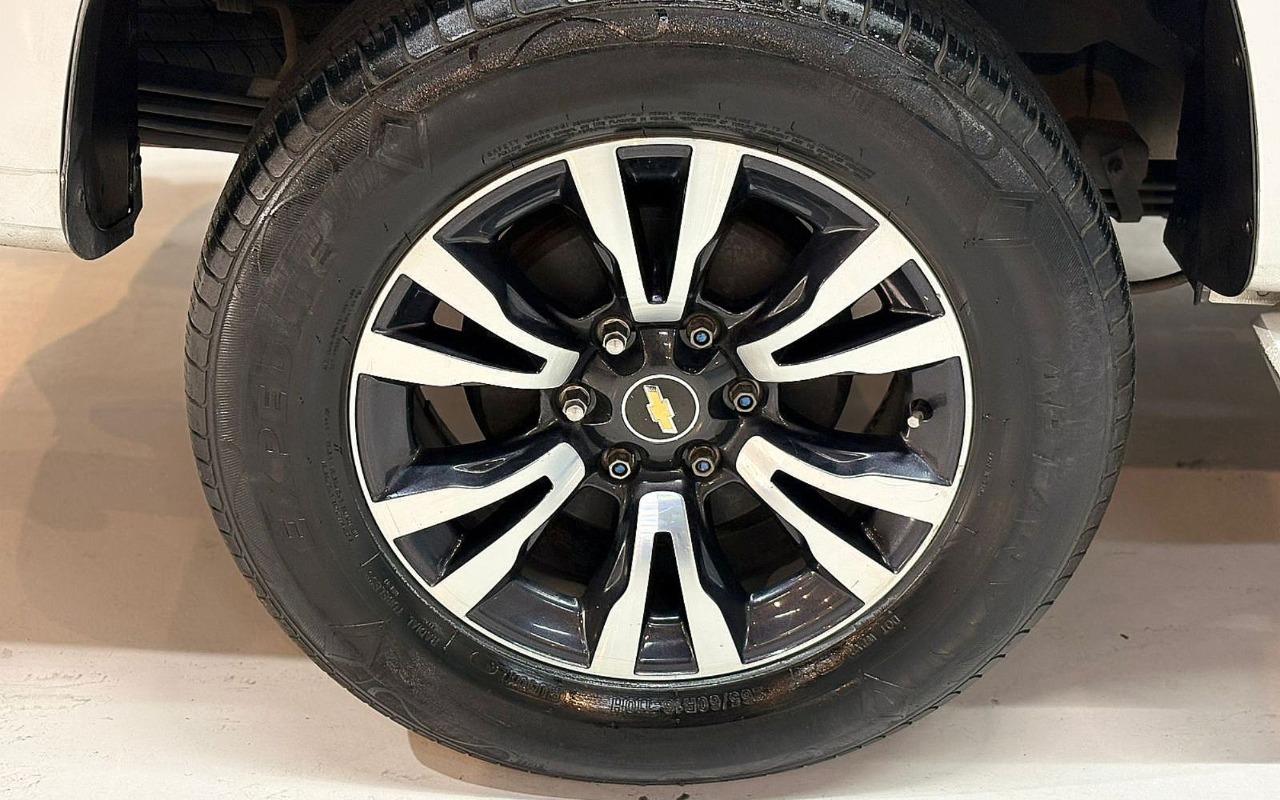 imagem-https://www.socarrao.com.br/sc-vehicle-images-prod/1911170/1780318979308-Q0hFVlJPTEVUIFMxMCBMVFogLSAyMDE5IC0gUFJBVEEgLSBCQ0Q3SDAxICgxMykuanBn.jpg