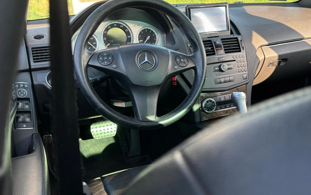 imagem-https://www.socarrao.com.br/sc-vehicle-images-prod/1911389/1782152365271-6f50e9121f094a3383dcea304461c7e5_1755345114044.jpeg