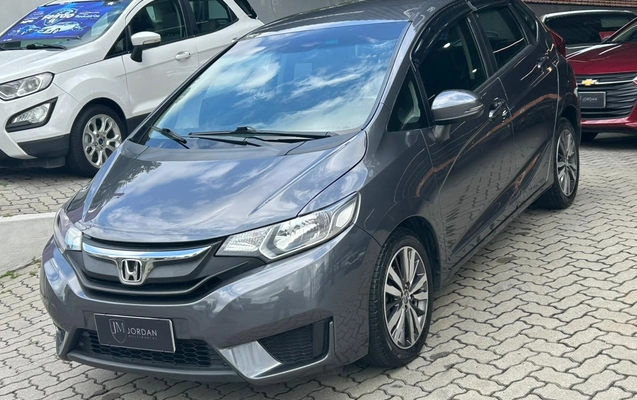imagem-https://www.socarrao.com.br/sc-vehicle-images-prod/1911457/1789506315251-003_7a8d50870384499f69885c8b00bb80ce.jpeg