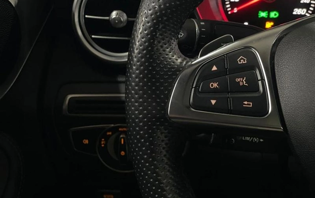imagem-https://www.socarrao.com.br/sc-vehicle-images-prod/1911478/1785768963796-8140831_14_B_4facd4db87.jpeg