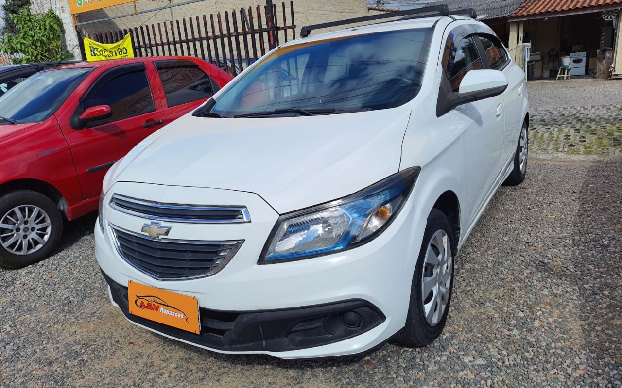 Chevrolet Onix 2016 Branco — foto 1 de 3
