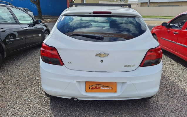 imagem-https://www.socarrao.com.br/sc-vehicle-images-prod/1911492/1780321034698-V2hhdHNBcHAgSW1hZ2UgMjAyNi0wNS0zMCBhdCAxMi4zOC4yOCAoMSkuanBlZw.jpeg