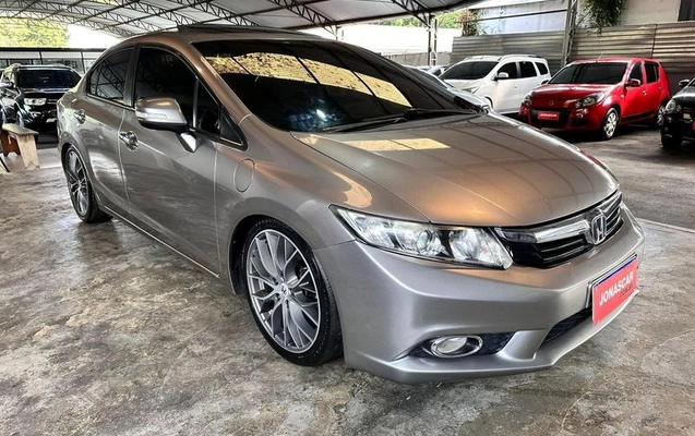 imagem-https://www.socarrao.com.br/sc-vehicle-images-prod/1911610/1781816060629-8141078_12_B_102a609e7c.jpeg